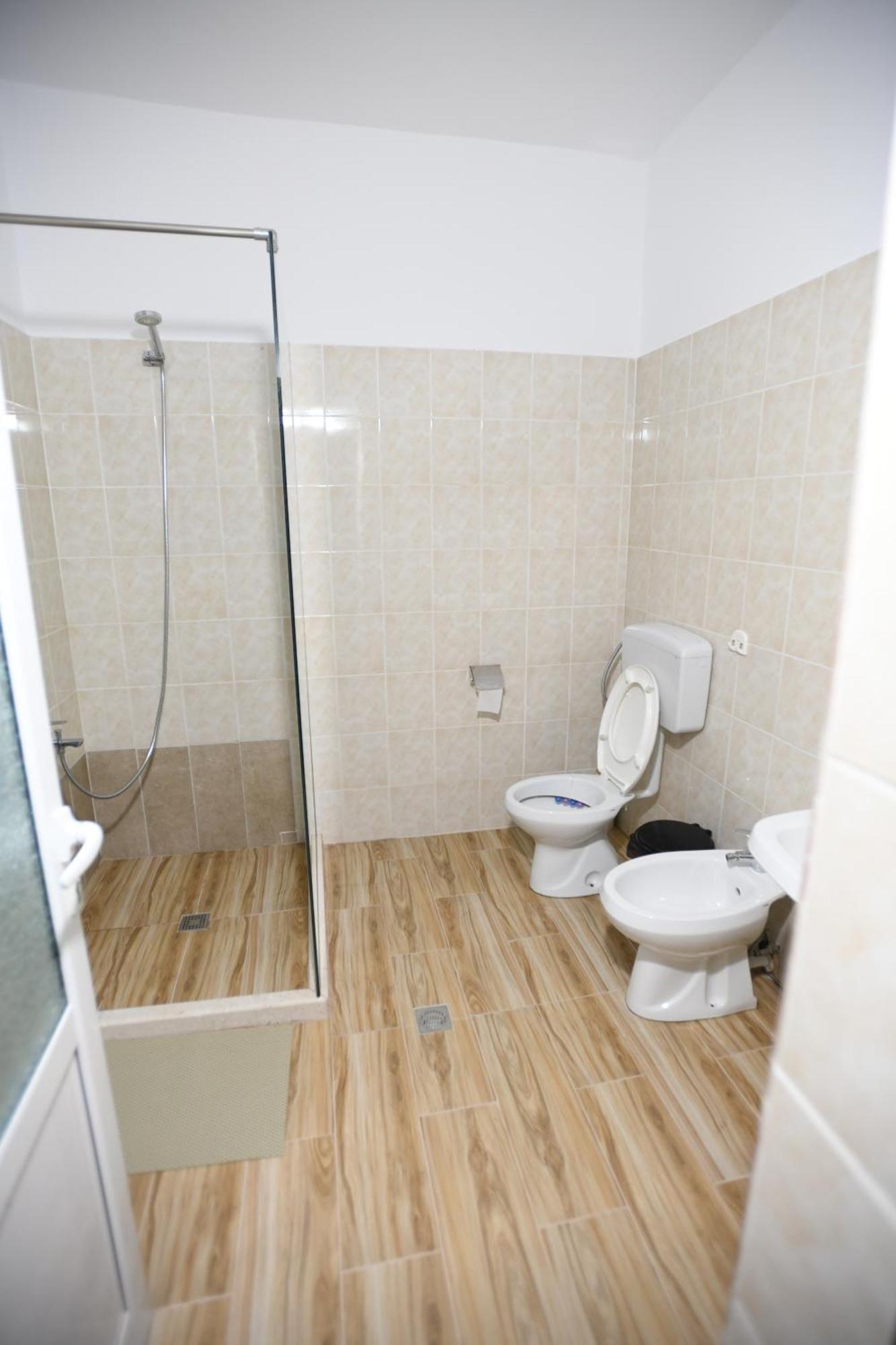 Guest House Luli Берат Екстериор снимка
