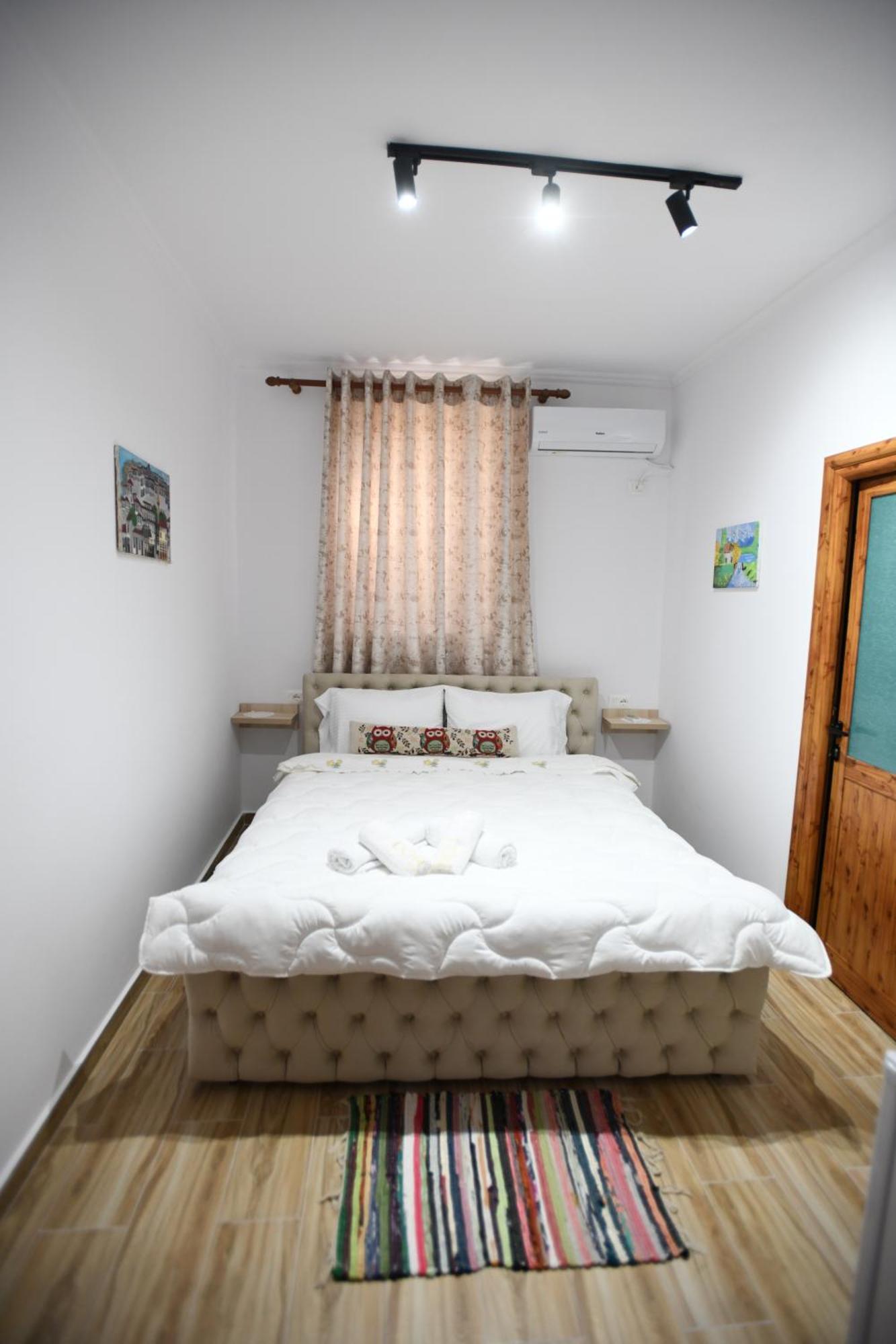 Guest House Luli Берат Екстериор снимка