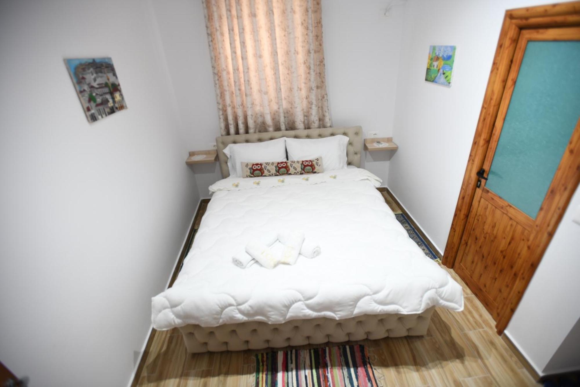 Guest House Luli Берат Екстериор снимка